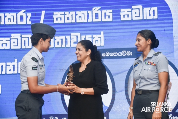 SLAF
SEVA VANITHA UNIT ORGANIZES A LECTURE FOR SERVICE PERSONNEL AND THEIR
SPOUSES